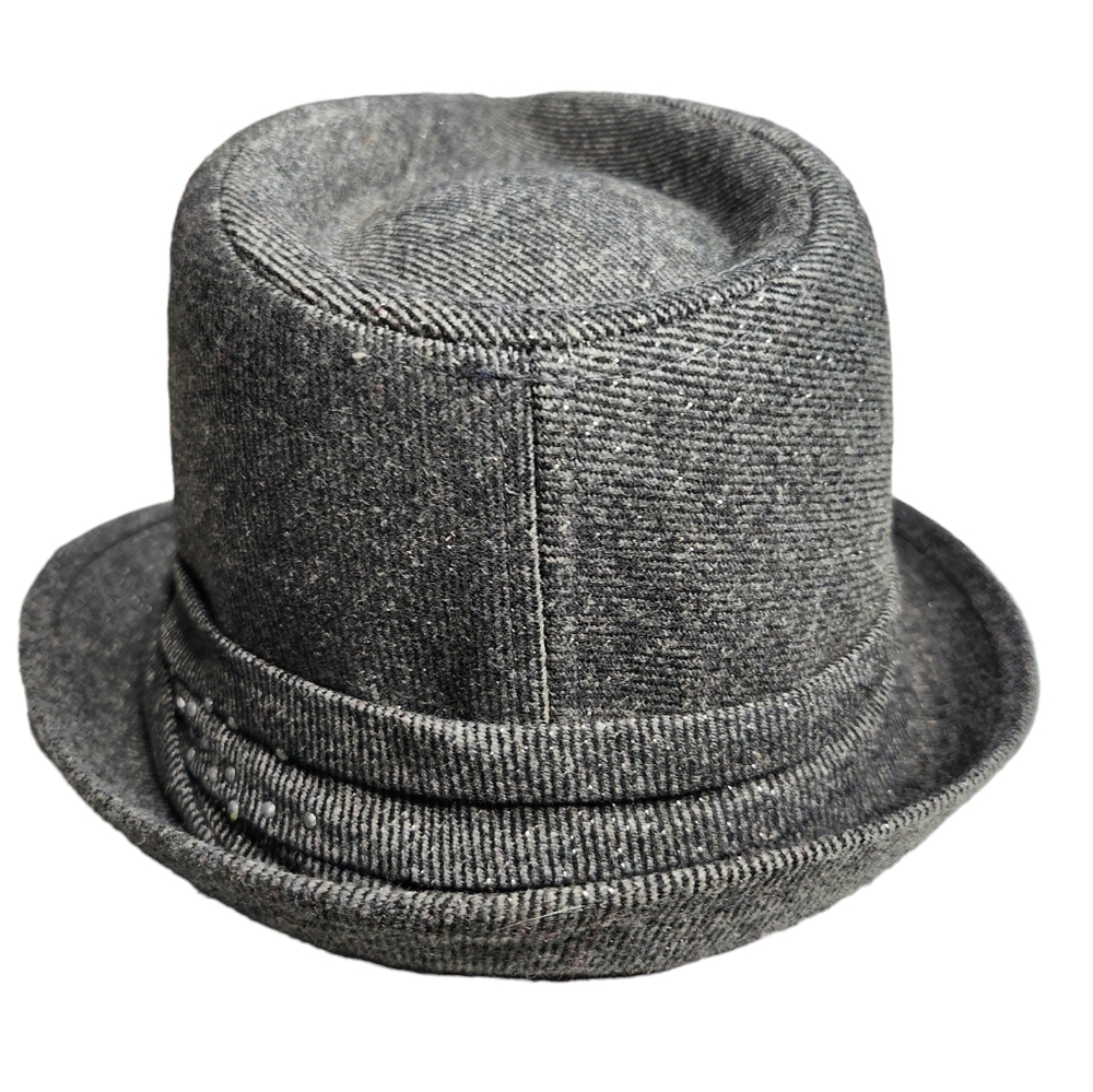 Fedora - Picture 3 of 6